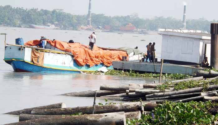 কোয়ারেন্টাইনে রাখা নিয়ে সংঘর্ষে আহত ৬