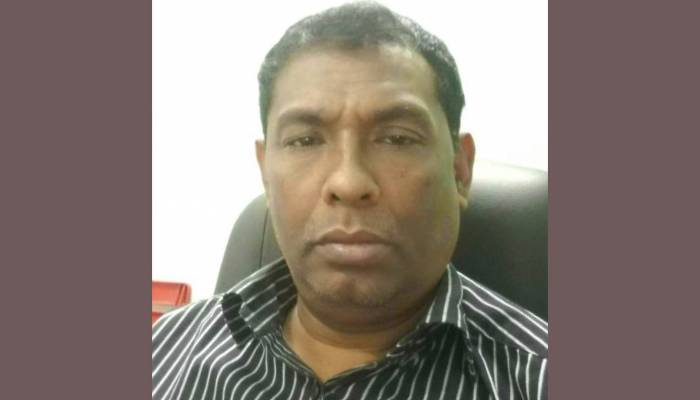 ফরিদপুরে ত্রাণ বিতরণে অনিয়মে প্যানেল মেয়রের ১০ হাজার টাকা জরিমানা