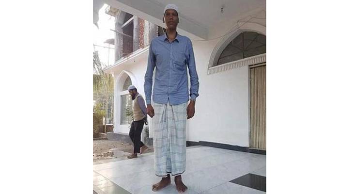 দেশের দীর্ঘ মানব জিন্নাত আলী আর নেই
