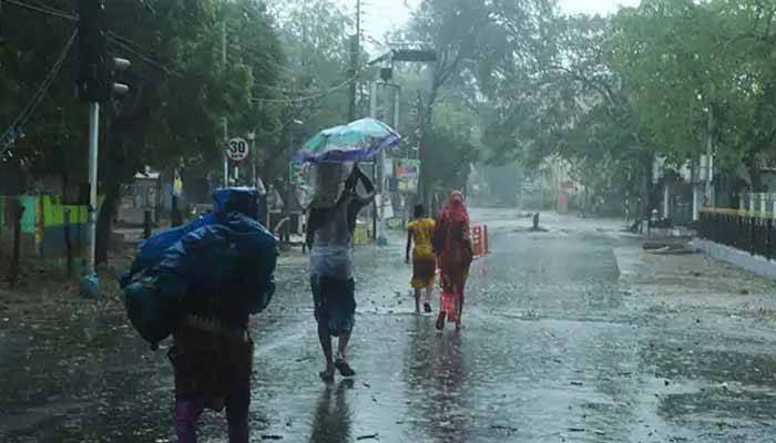 পশ্চিমবঙ্গে আম্পানের তাণ্ডব, ১২ জনের প্রাণহানি