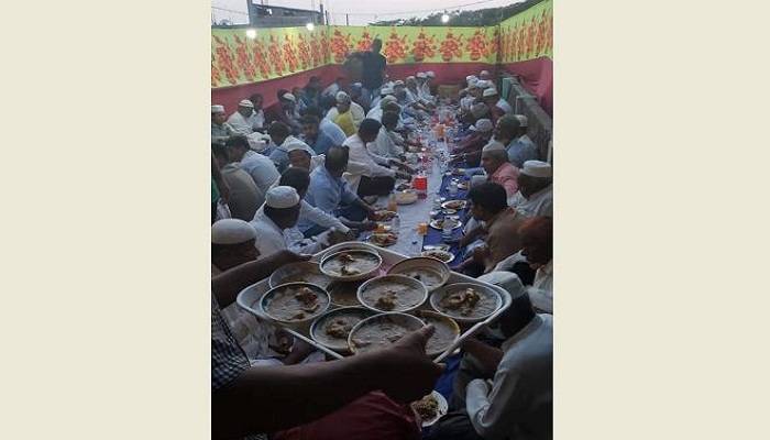 নিষেধাজ্ঞা অমান্য করে কাউন্সিলরের ইফতার পার্টি