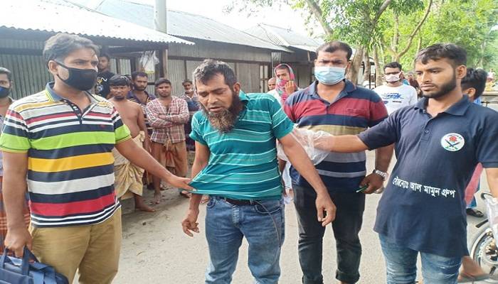 শিশুকে ধর্ষণচেষ্টা, গ্রাম চিকিৎসককে গণপিটুনি