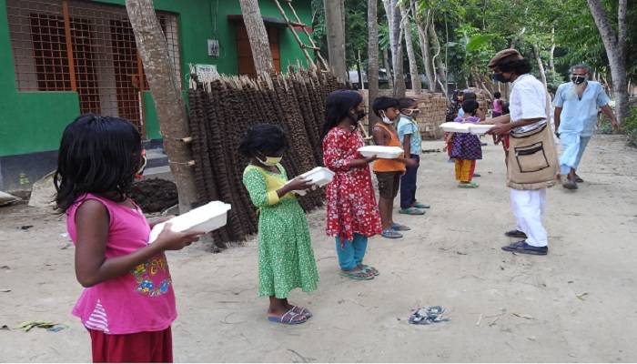 সুবিধাবঞ্চিত শিশুদের সেবায় ২০ বছর পার চিত্রশিল্পী পান্নার