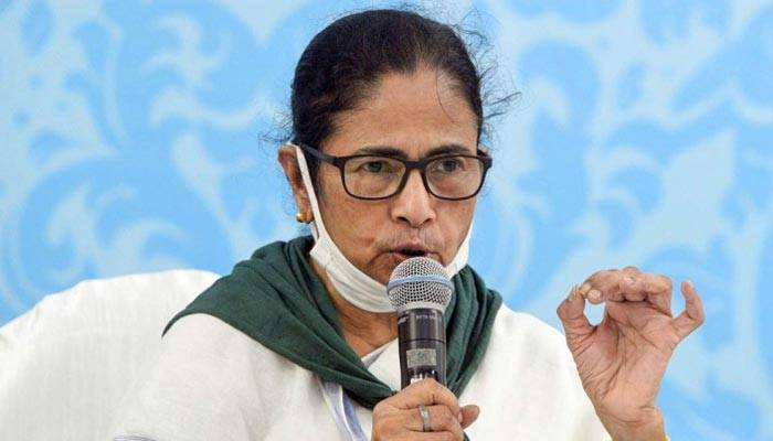 `আমার মুণ্ডু কেটে নিতে পারেন`, আম্পান পরবর্তী বিক্ষোভ প্রসঙ্গে মমতা