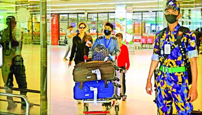 বিদেশফেরত কর্মীদের অর্ধেকেরই জরুরি সহায়তা প্রয়োজন