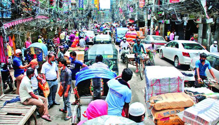 টেলি-বাণিজ্যে জমে উঠেছে পুরান ঢাকা