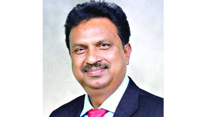 বিশ্বজুড়ে সেবা দিচ্ছেন ডা. লোকমান