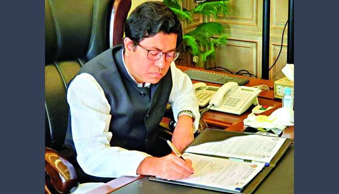 ৫ অগ্রাধিকার তাপসের