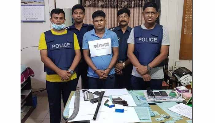 সোনাগাজীতে অস্ত্র ও ইয়াবাসহ যুবলীগ কর্মী গ্রেপ্তার