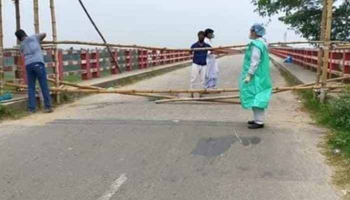 মুরাদনগরের সঙ্গে হোমনার সড়ক যোগাযোগ বন্ধ