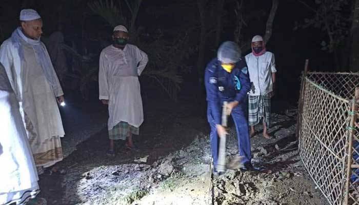 চাঁদপুরে করোনা উপসর্গ নিয়ে মারা যাওয়া নারীর লাশ দাফনে স্থানীয়দের বাধা