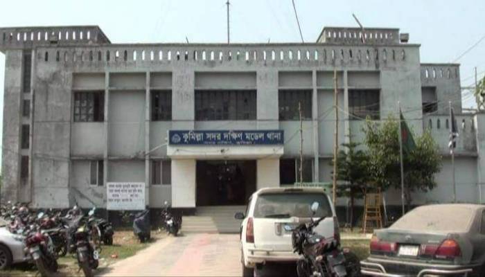 মাদক ব্যবসায় বাধা দেওয়ায় ট্রাক্টর চালককে কুপিয়ে হত্যা