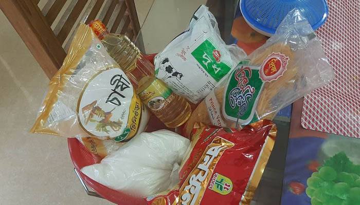 এবার ভাড়াটিয়াদের বাসায় বাড়িওয়ালার ঈদ উপহার