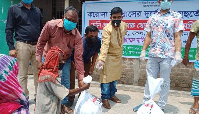 দোহারে ২২৫০ দরিদ্র ও কর্মহীনের মাঝে খাদ্য সামগ্রী বিতরণ