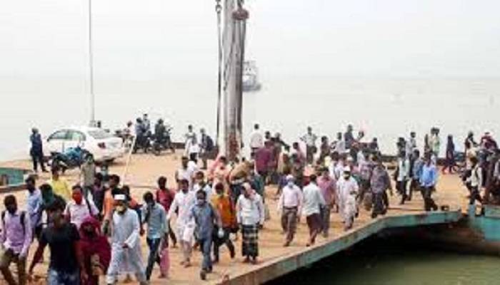 বন্ধ করে দেওয়া হলো দৌলতদিয়া-পাটুরিয়া নৌরুটে ফেরি চলাচল