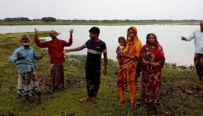 গোয়ালন্দে অবৈধভাবে ড্রেজিংয়ে বিলীন হচ্ছে ফসলী জমি