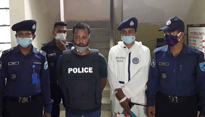 নারী পুলিশকে হত্যার চেষ্টা, ৪২ দিন পর কথিত প্রেমিক গ্রেপ্তার