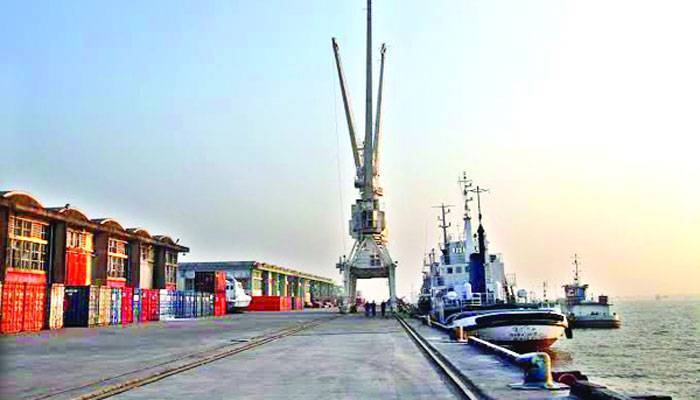 মোংলা বন্দরে পণ্য ওঠানামার কাজ ফের শুরু
