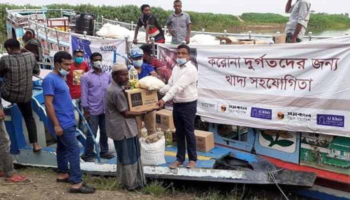 সুহৃদ সমাবেশ ও আল-খায়ের ফাউন্ডেশনের উদ্যোগে তাহিরপুরে ১শ' পরিবার পেল ৩০ দিনের খাবার