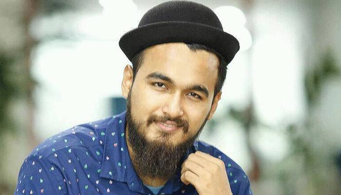 পুলিশের কাছে ক্ষমা চাইলেন নোবেল