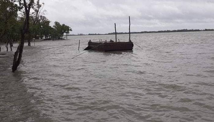 সাতক্ষীরায় `আম্পান`, এগুচ্ছে উত্তর-পূর্ব দিকে