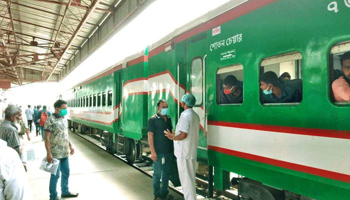 ৬৬ দিন বন্ধের পর উত্তরাঞ্চলে ট্রেন চলাচল শুরু