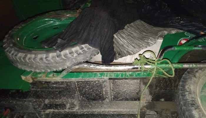 ঈশ্বরগঞ্জে ট্রাকচাপায় ইজিবাইক আরোহী নিহত