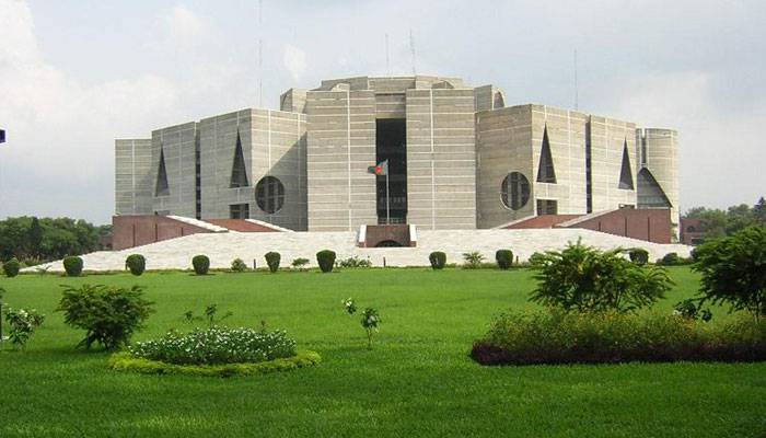 বাজেট অধিবেশ শুরু, মাস্ক পরে সংসদে সদস্যরা
