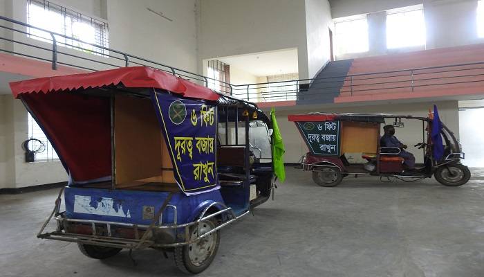 মাগুরায় অটোরিকশার কাঠামো পরিবর্তন