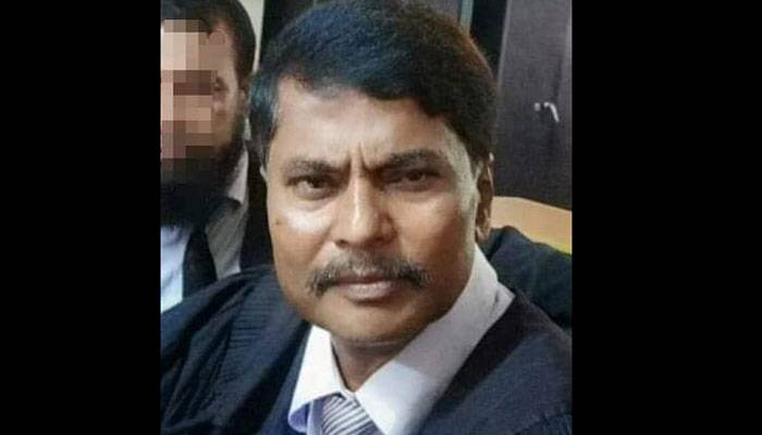 চুরি দেখে ফেলায় আইনজীবীকে হত্যার অভিযোগ