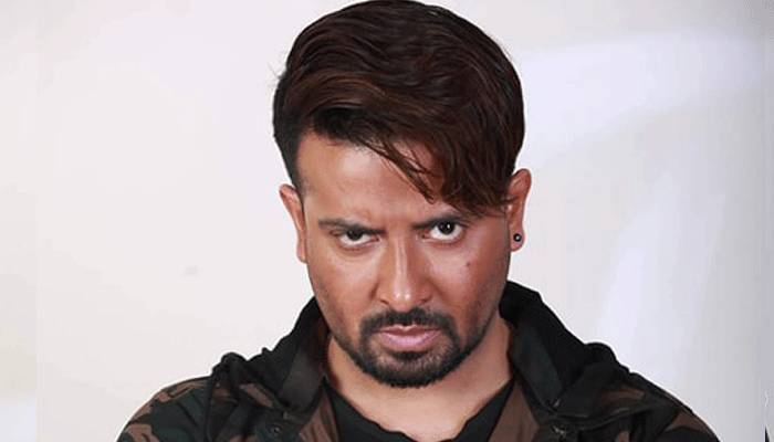 হলে নয়, শাকিবের ছবি মুক্তি পাবে অনলাইনে