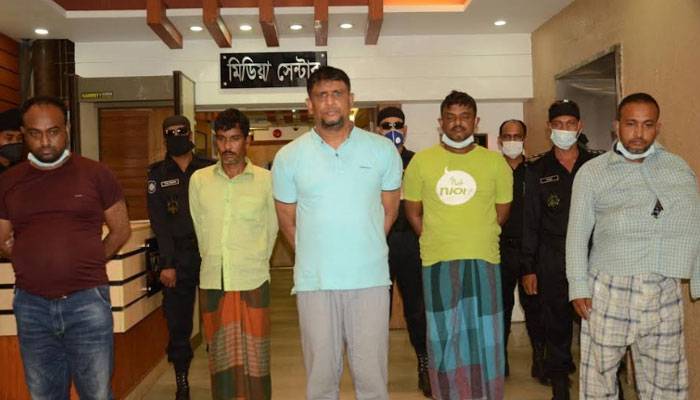 কালিয়াকৈরে ছিনতাই হওয়া টাকার ৩০ লাখ উদ্ধার,  গ্রেপ্তার ৫