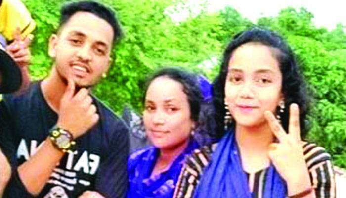 চোখের সামনে মা বোনকে হারালাম