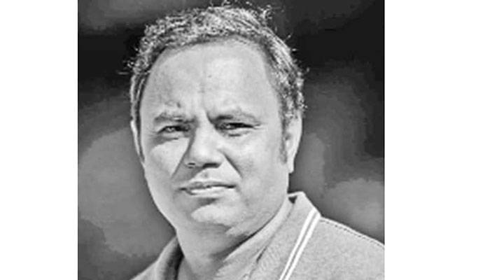 সেবার মুরোদ নেই, কর বাড়ানোর গোঁসাই