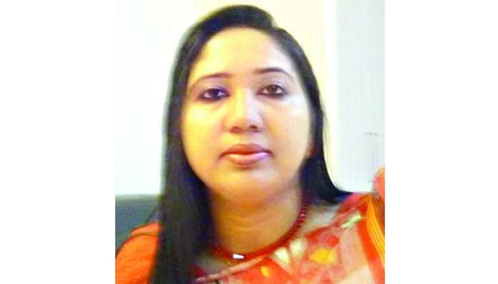 সরকারি দপ্তরের কর্মচারীও জড়িত
