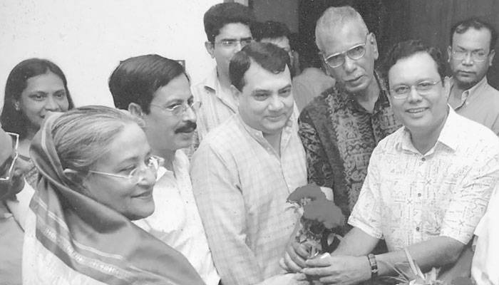 উজান স্রোতের মাঝি মিলন ভাই