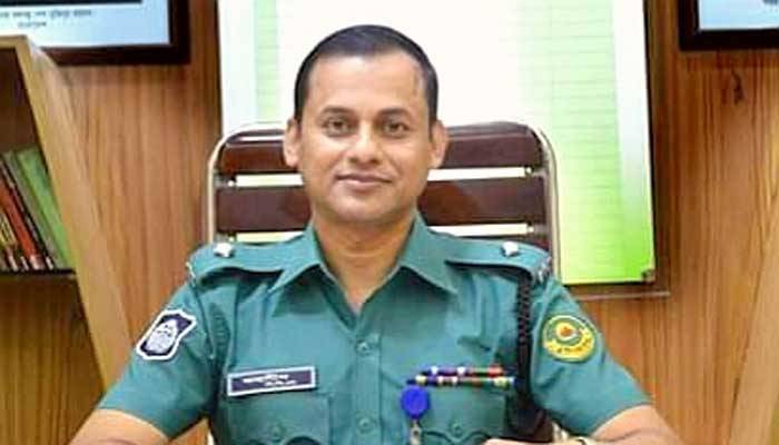 চট্টগ্রামে ওসির ভ্রাম্যমাণ ফার্মেসি