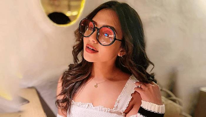 ‘মনে করলাম বাগদানের এটাই উত্তম সময়’