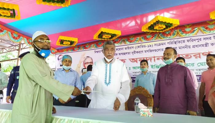 করোনা সংক্রমণ প্রতিরোধে ইমামদের বড় ভূমিকা রয়েছে: ইঞ্জিনিয়ার মোশাররফ
