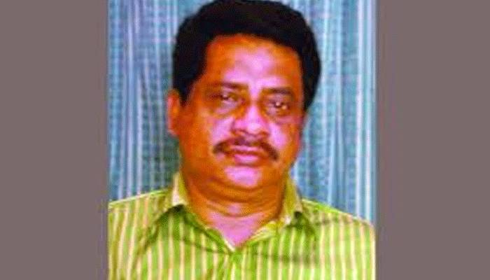 সোশ্যাল মিডিয়া: কাছে আসার ছলে দূরে যাওয়া