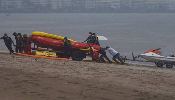 দুপুরে মুম্বাইয়ে আঘাত হানতে পারে ঘূর্ণিঝড় ‘নিসর্গ’