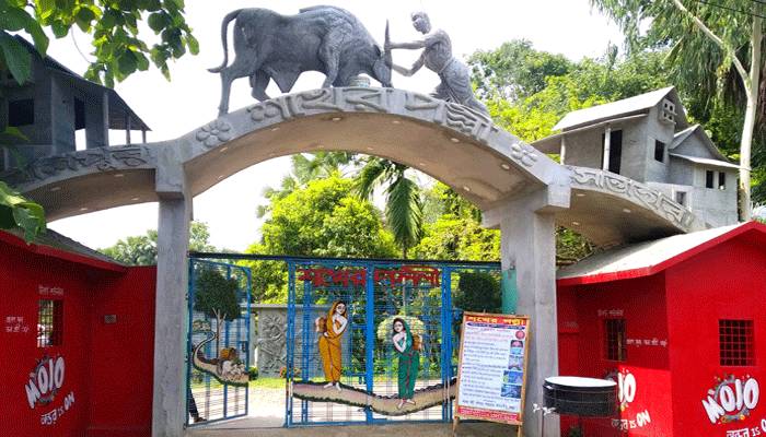 করোনার রেড জোন নওগাঁয় খুলে দেওয়া হয়েছে বিনোদন পার্ক শখের পল্লী