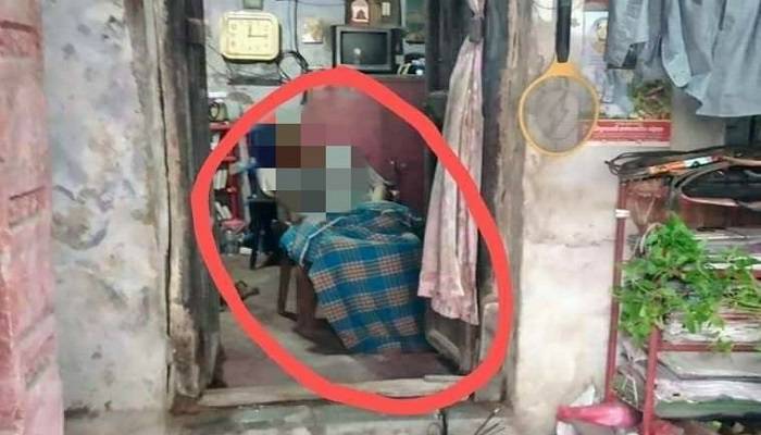 চেয়ারেই প্রাণ গেল আইনজীবীর, করোনা সন্দেহে কাছে গেলেন না কেউ