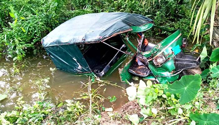 রাজাপুরে মাহেন্দ্র খাদে পড়ে বৃদ্ধ নিহত