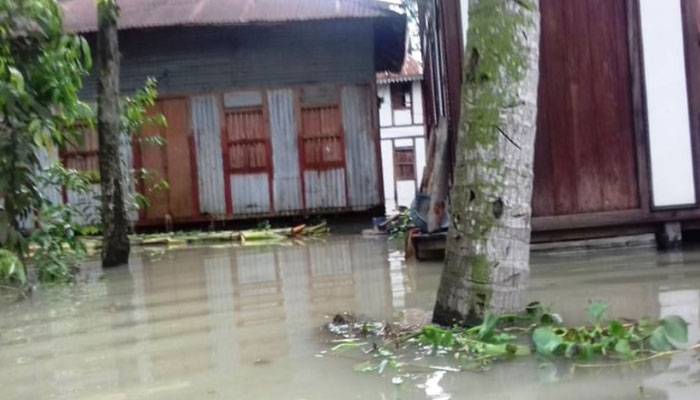 মুন্সীগঞ্জে শতাধিক গ্রাম প্লাবিত, পানিবন্দি অর্ধ লক্ষাধিক মানুষ