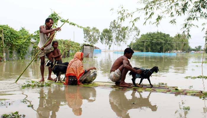 বন্যায় দুর্ভোগ বাড়ছে