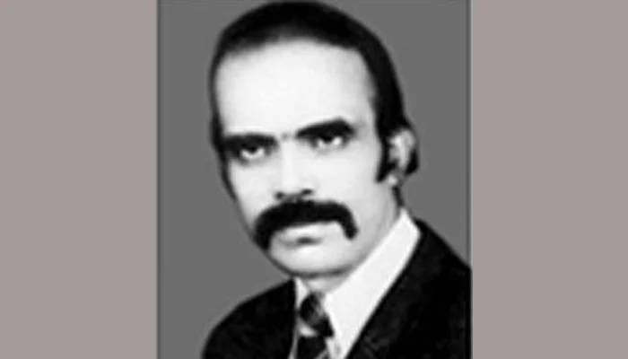 রাষ্ট্রীয় মর্যাদায় আগরতলা ষড়যন্ত্র মামলার অভিযুক্ত ক্যাপ্টেন খুরশিদের দাফন