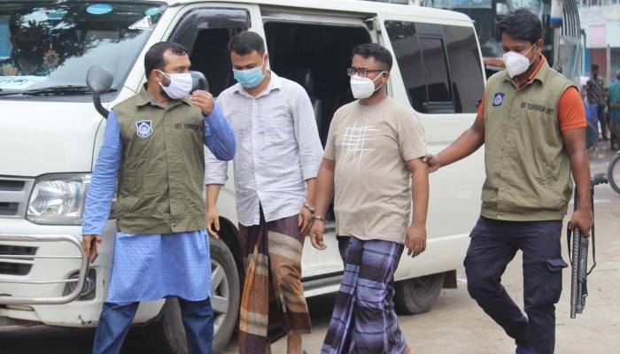 দিনাজপুরে 'আল্লাহর দলের' ২ সদস্য আটক
