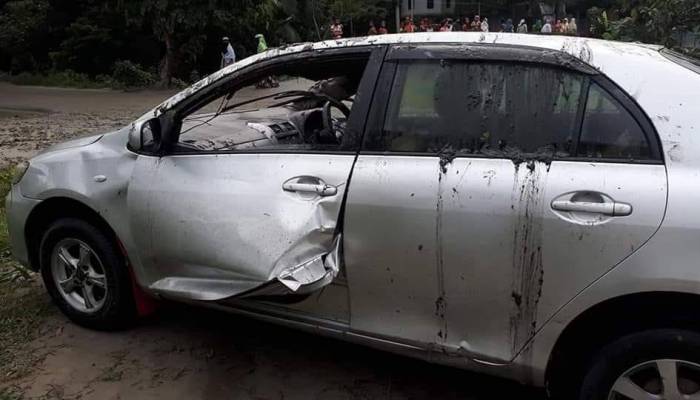 প্রাইভেটকার নিয়ন্ত্রণ হারিয়ে খাদে, একই পরিবারের ৩ জনের মৃত্যু