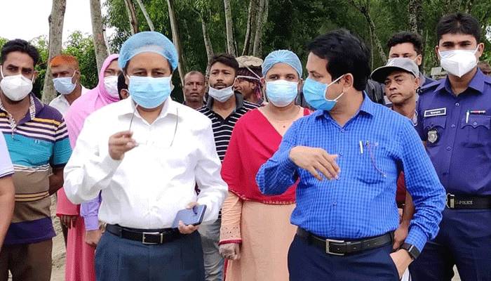 ফরিদপুরে ভেঙে যাওয়া বাধ মেরামত, সড়কে যোগাযোগ চালু